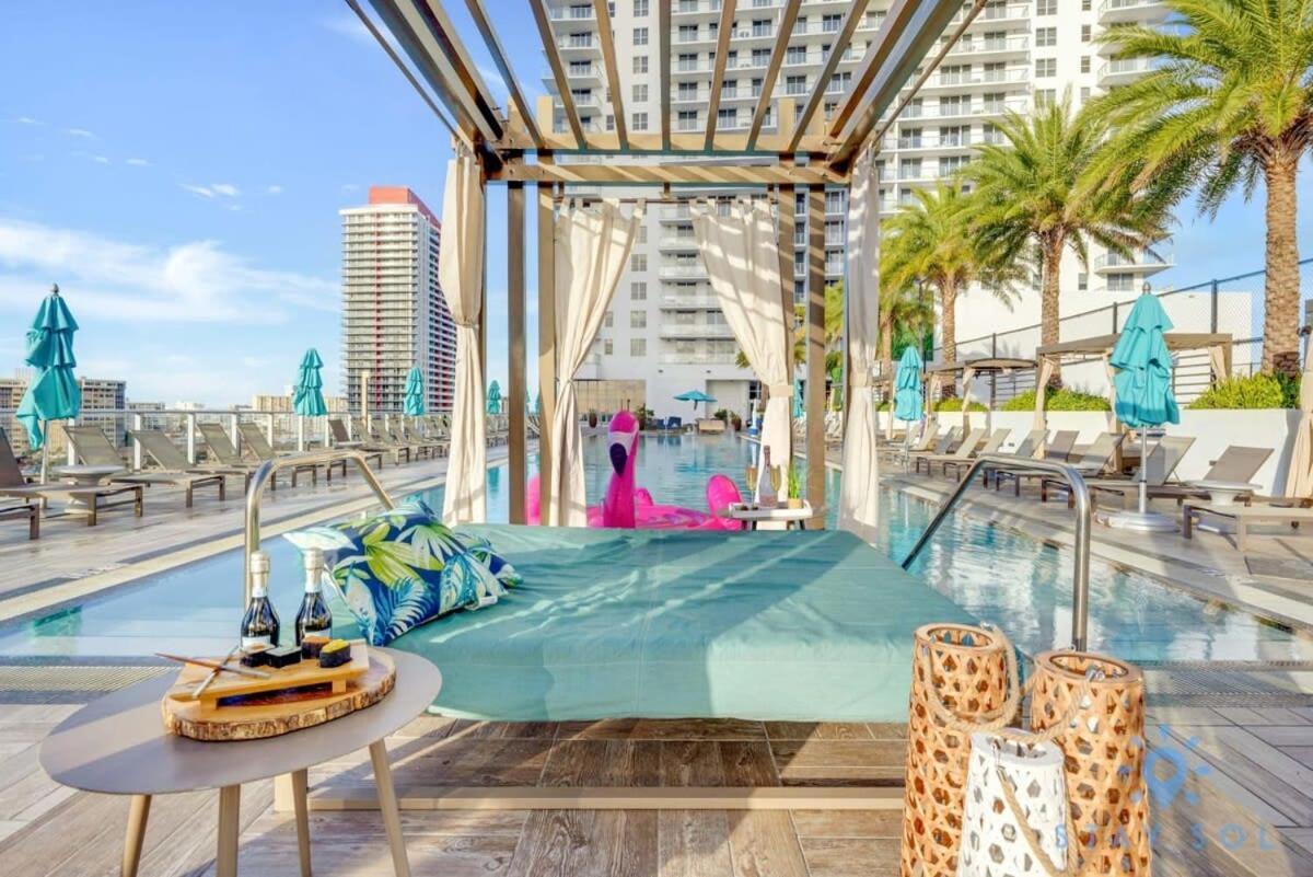 할리우드 Wrap Around Balcony - Insane Views - Amazing Pools 아파트 외부 사진
