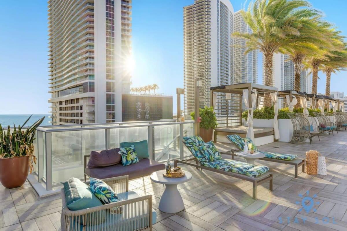 할리우드 Wrap Around Balcony - Insane Views - Amazing Pools 아파트 외부 사진